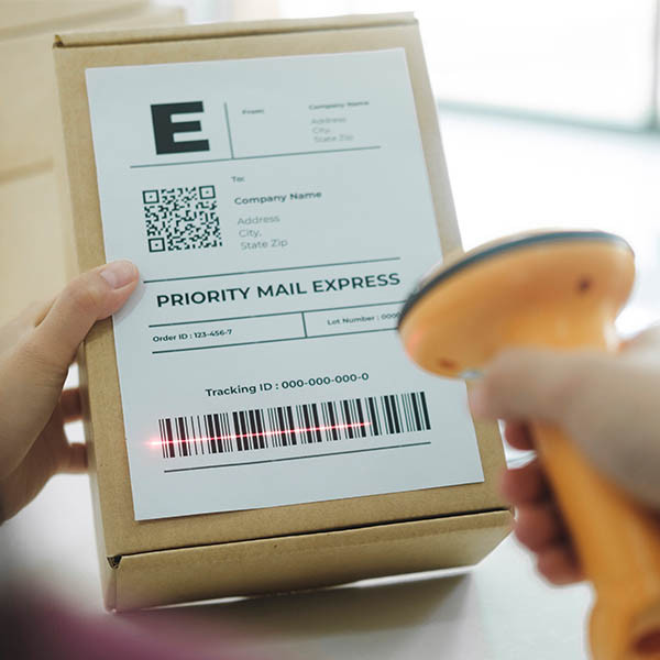 123tinta Etiquetas de envío UPS extragrandes Dymo S0904980 rojas 653161 - 2