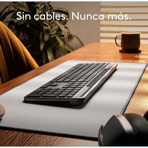 Logitech K980 Teclado Signature Slim Solar+ inalámbrico 426936 - 2